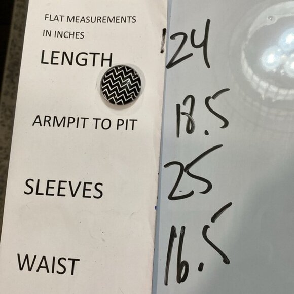 The North Face Hoodie - Picture 15 of 15